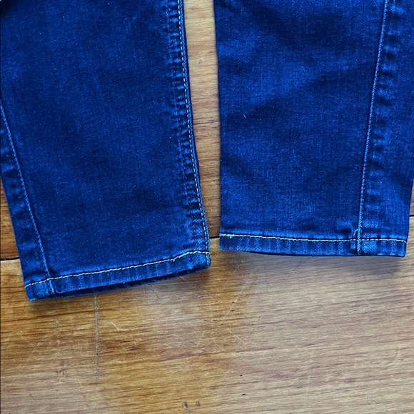 7 for All Mankind Jeans - Picture 9 of 9